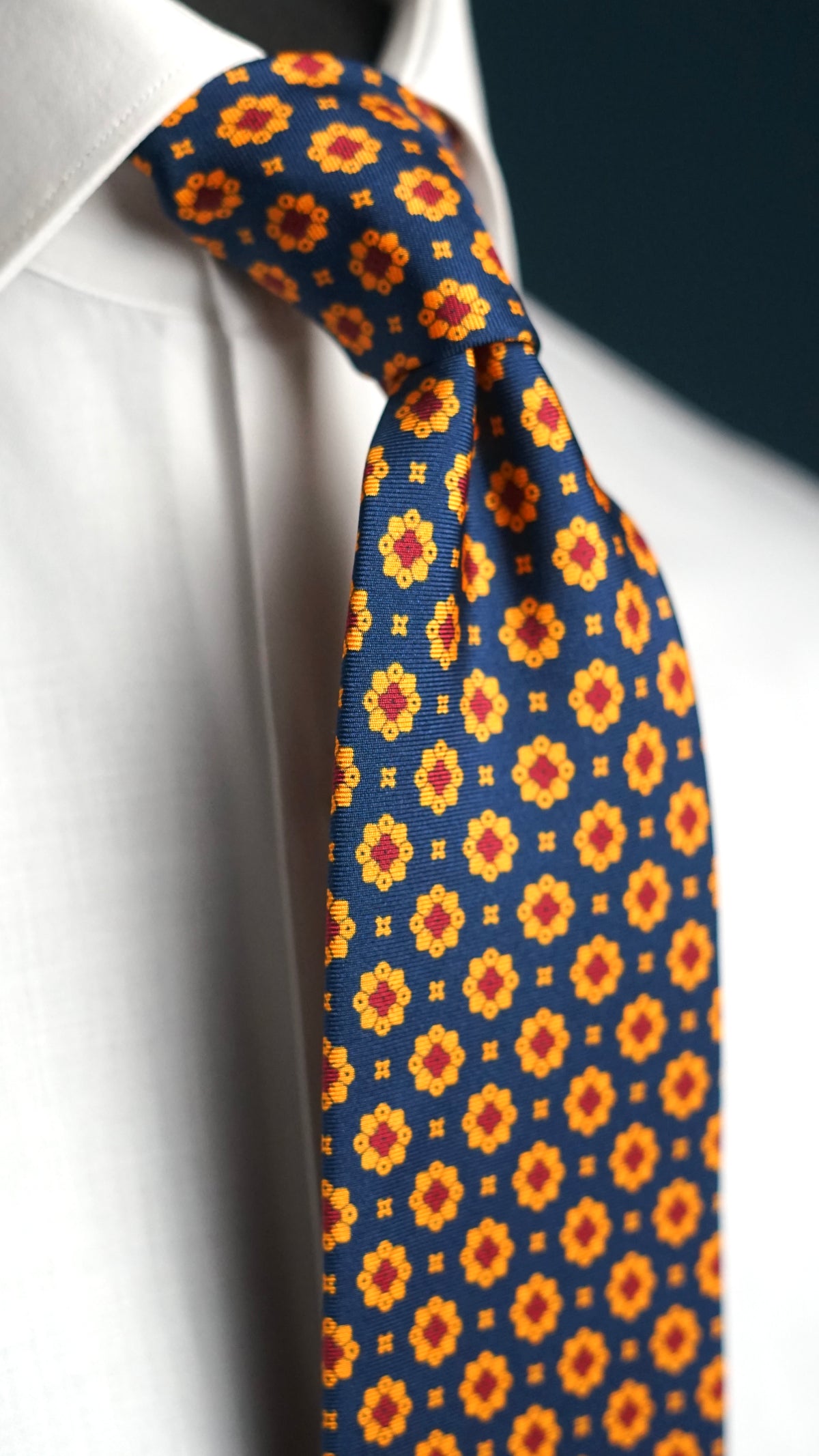 Coralla Silk Nectkie