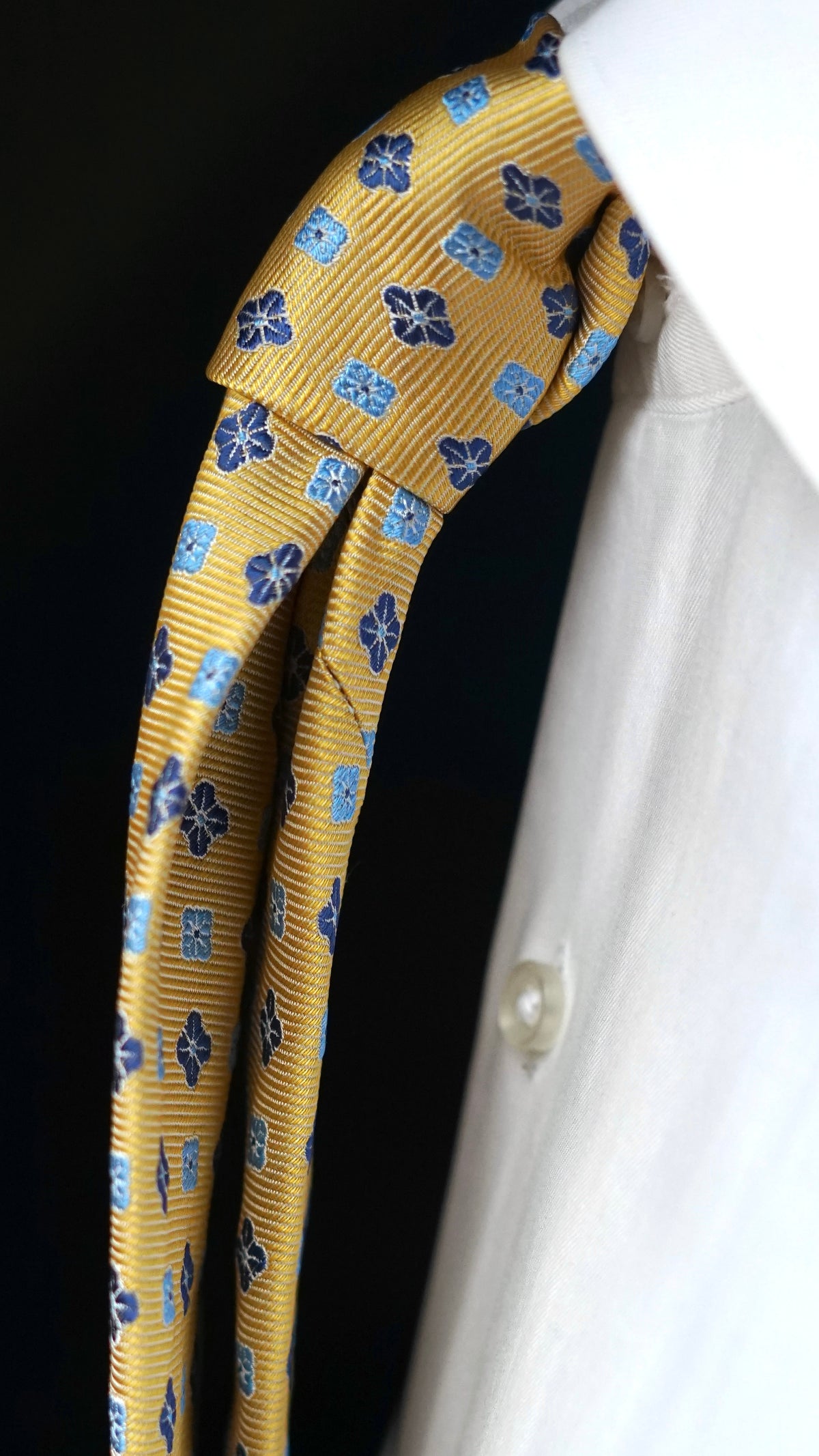 Loretta Silk Necktie