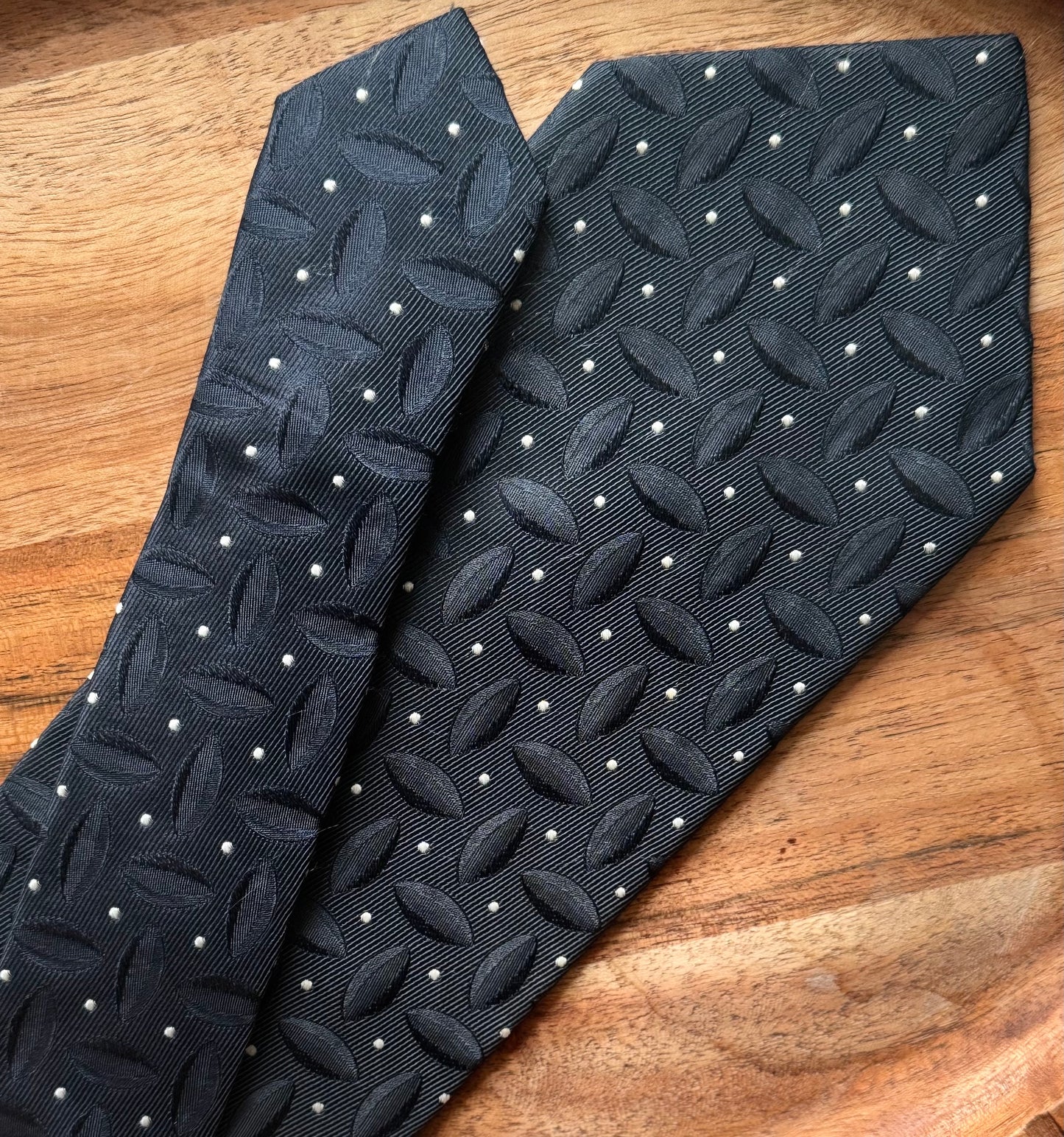 Ricca Vintage Tie
