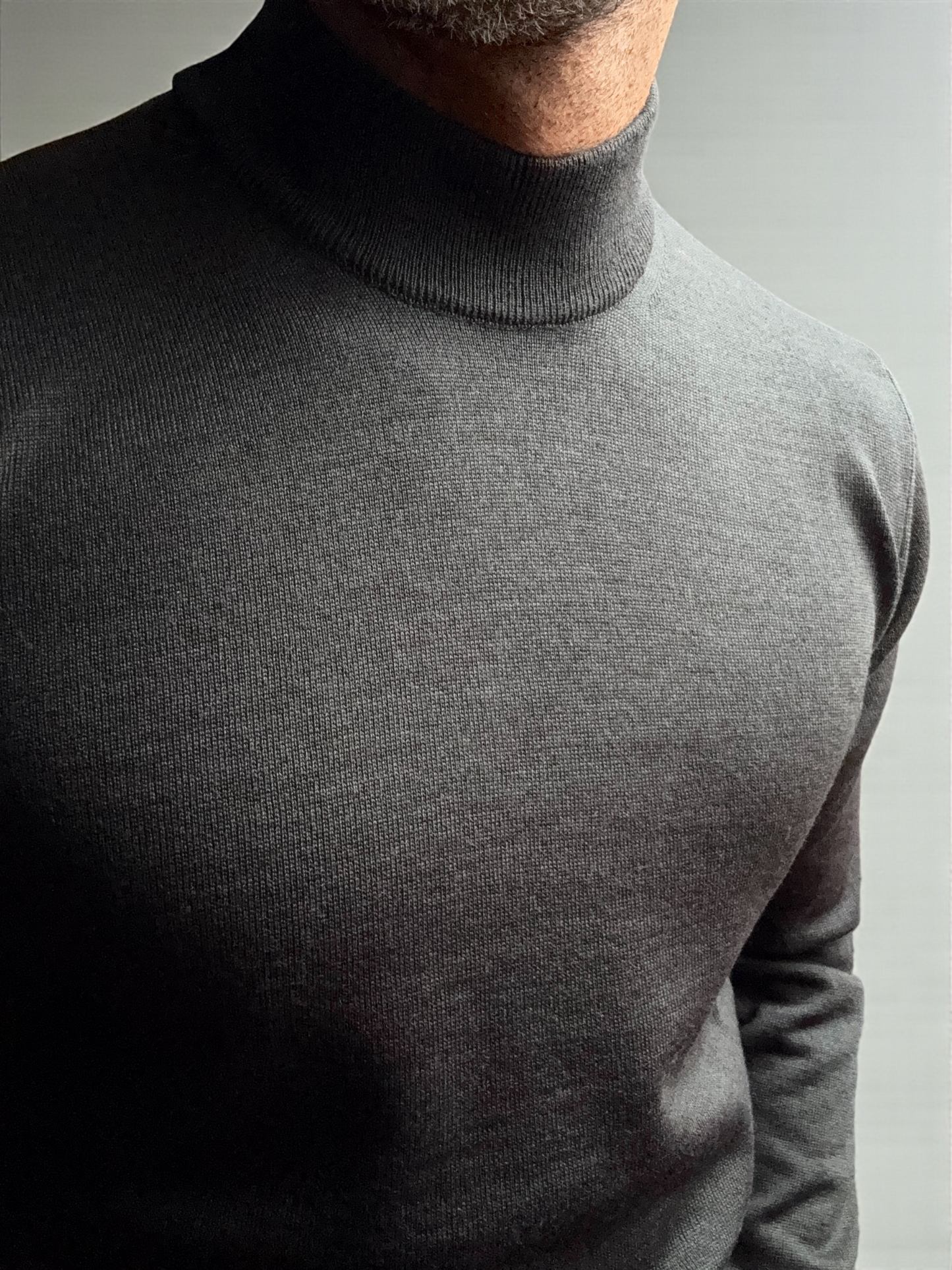 Antracite Wool High Neck