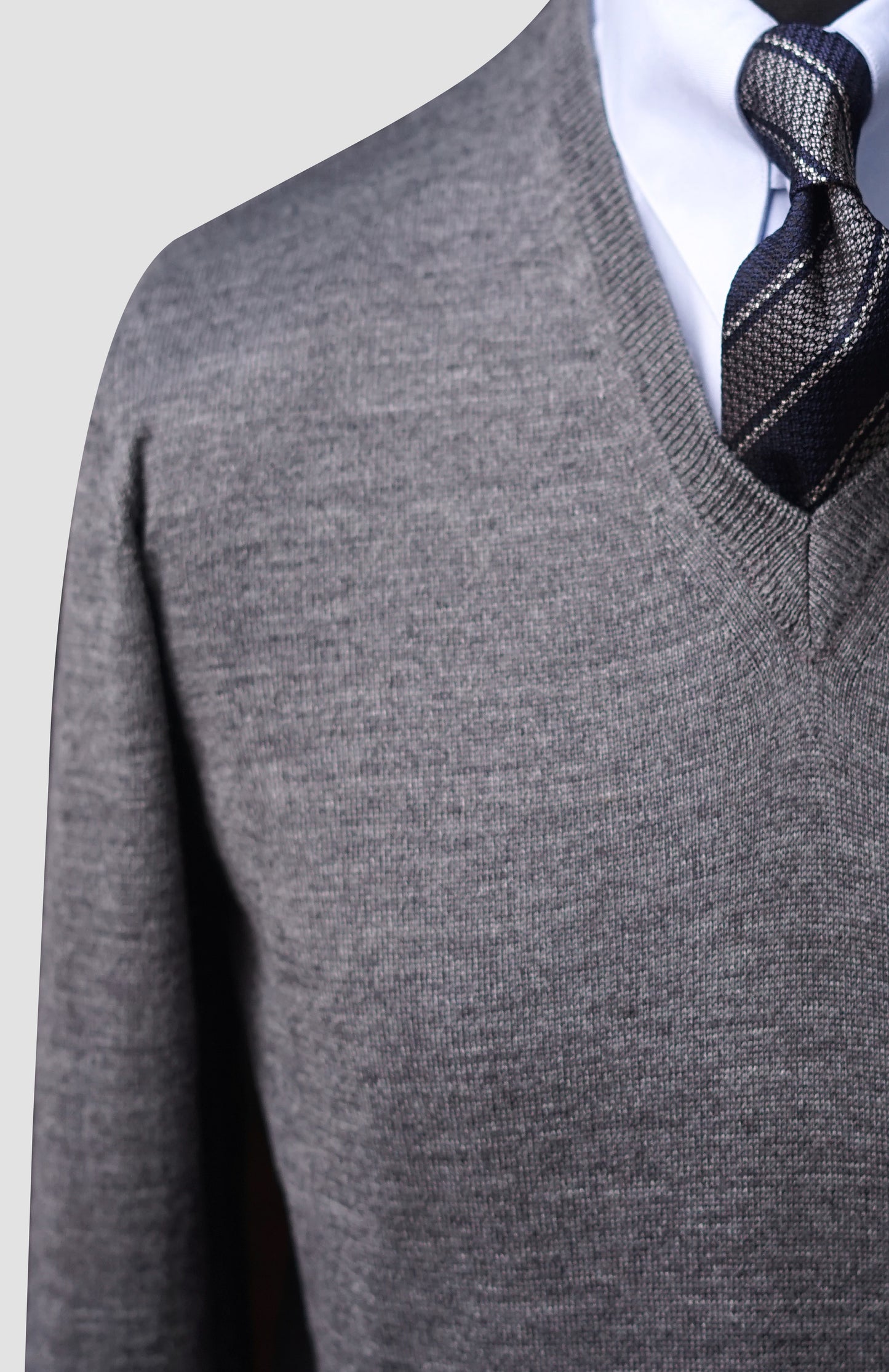 Grigio V-Neck