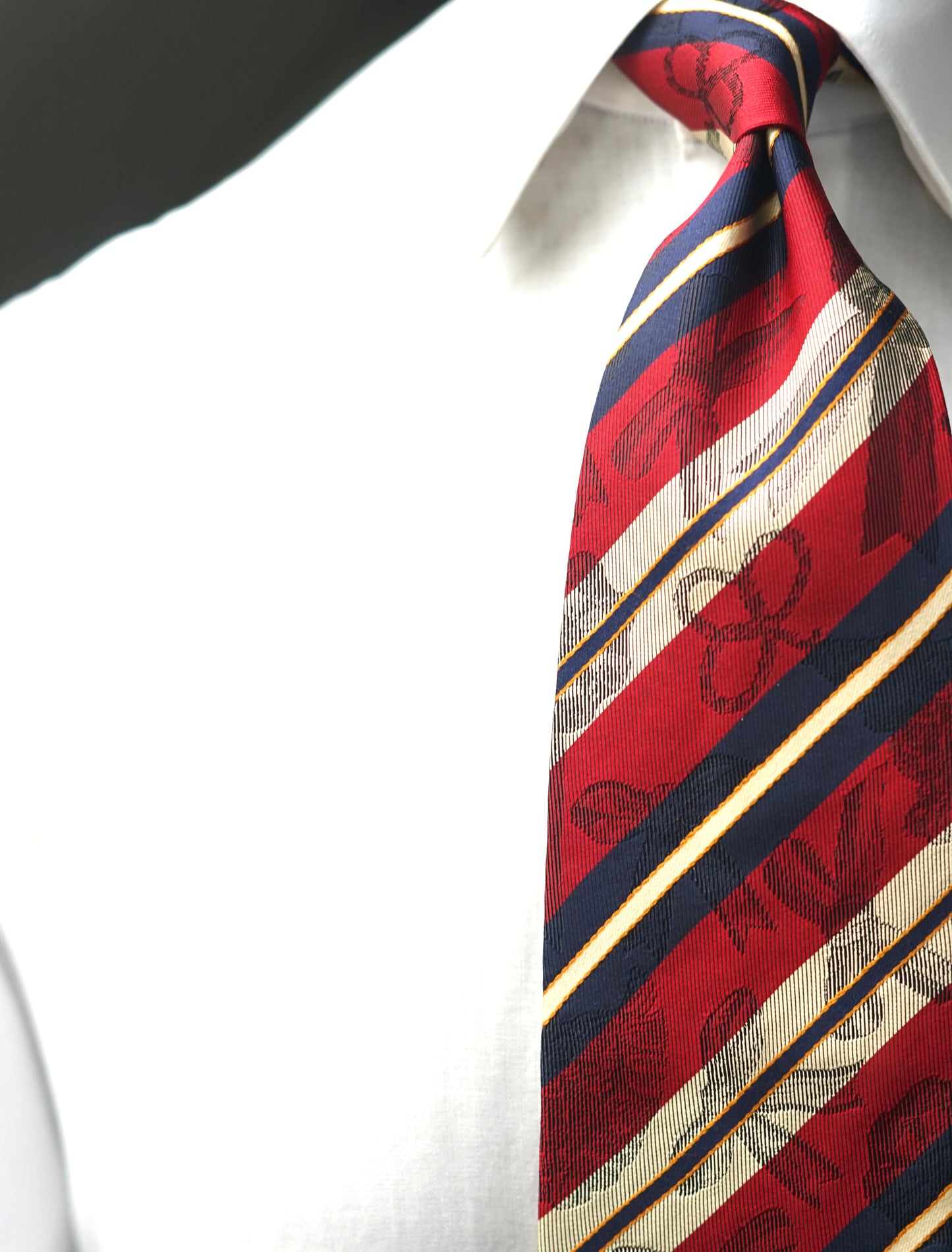 Peonia Vintage Tie