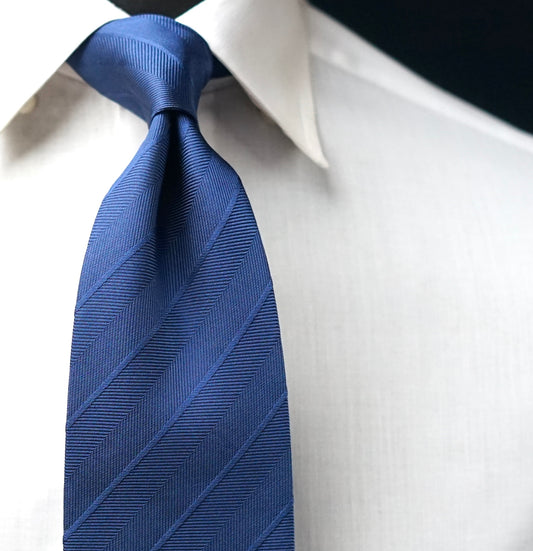 Blu Vintage Tie
