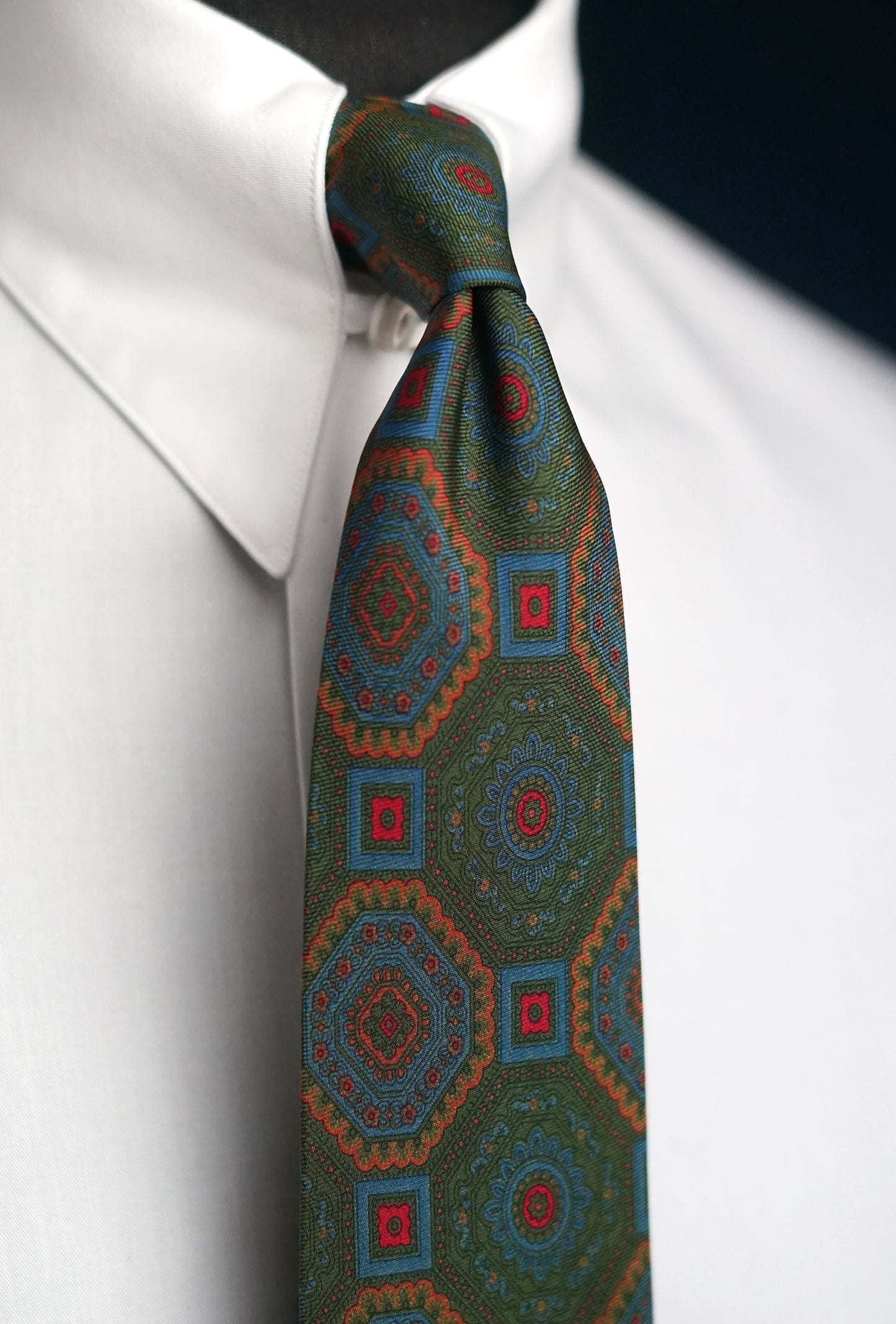 Romina Verde Vintage Tie