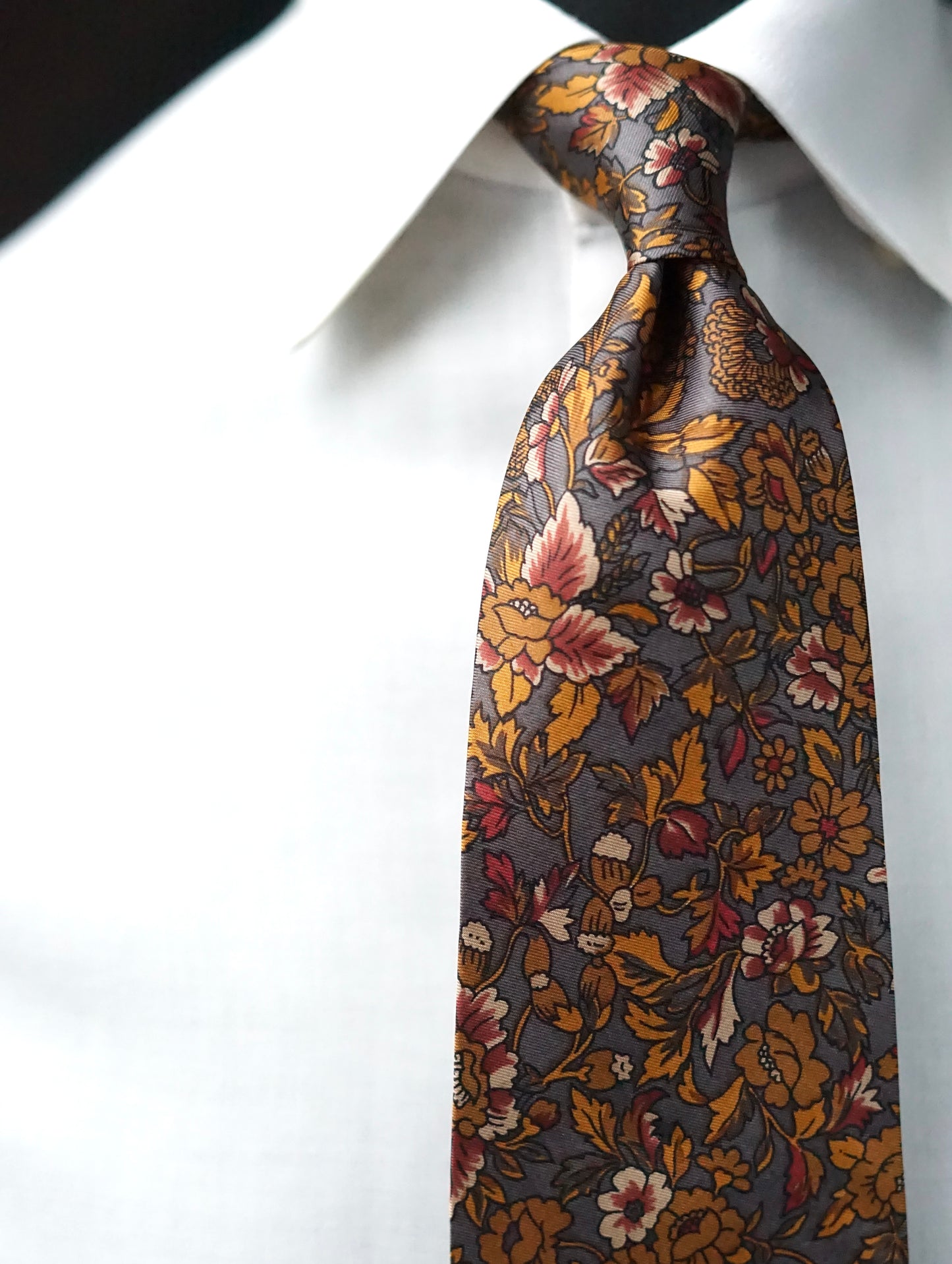 Serra E X T E N D E D Vintage Tie