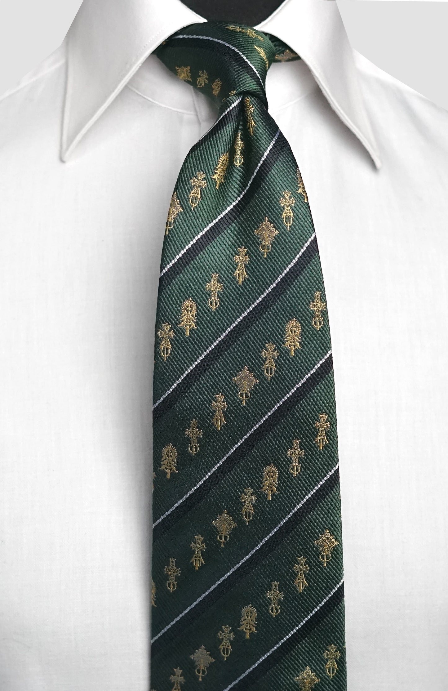 Nora Vintage Tie