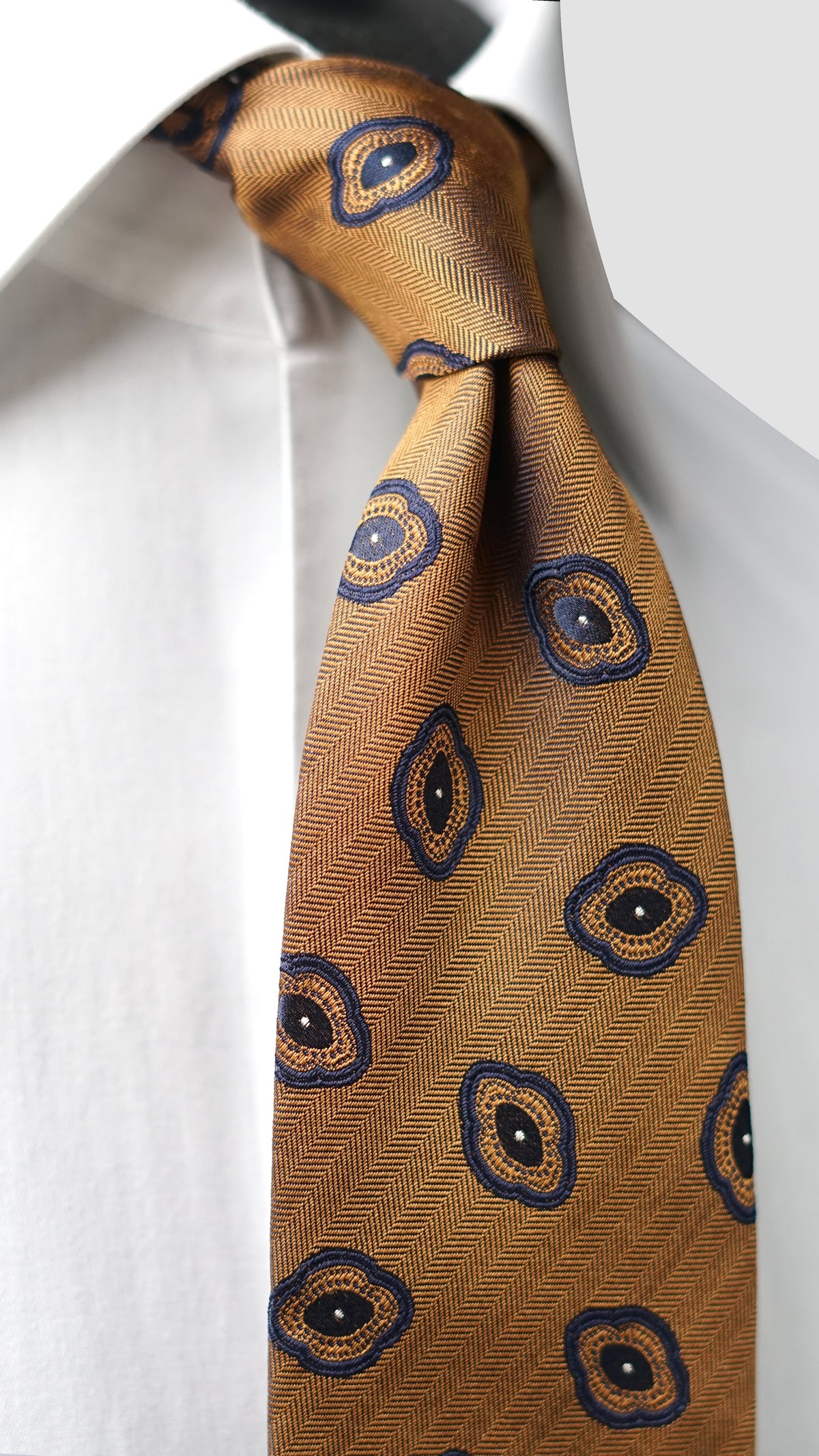 Bespoke Terrenia Silk Necktie