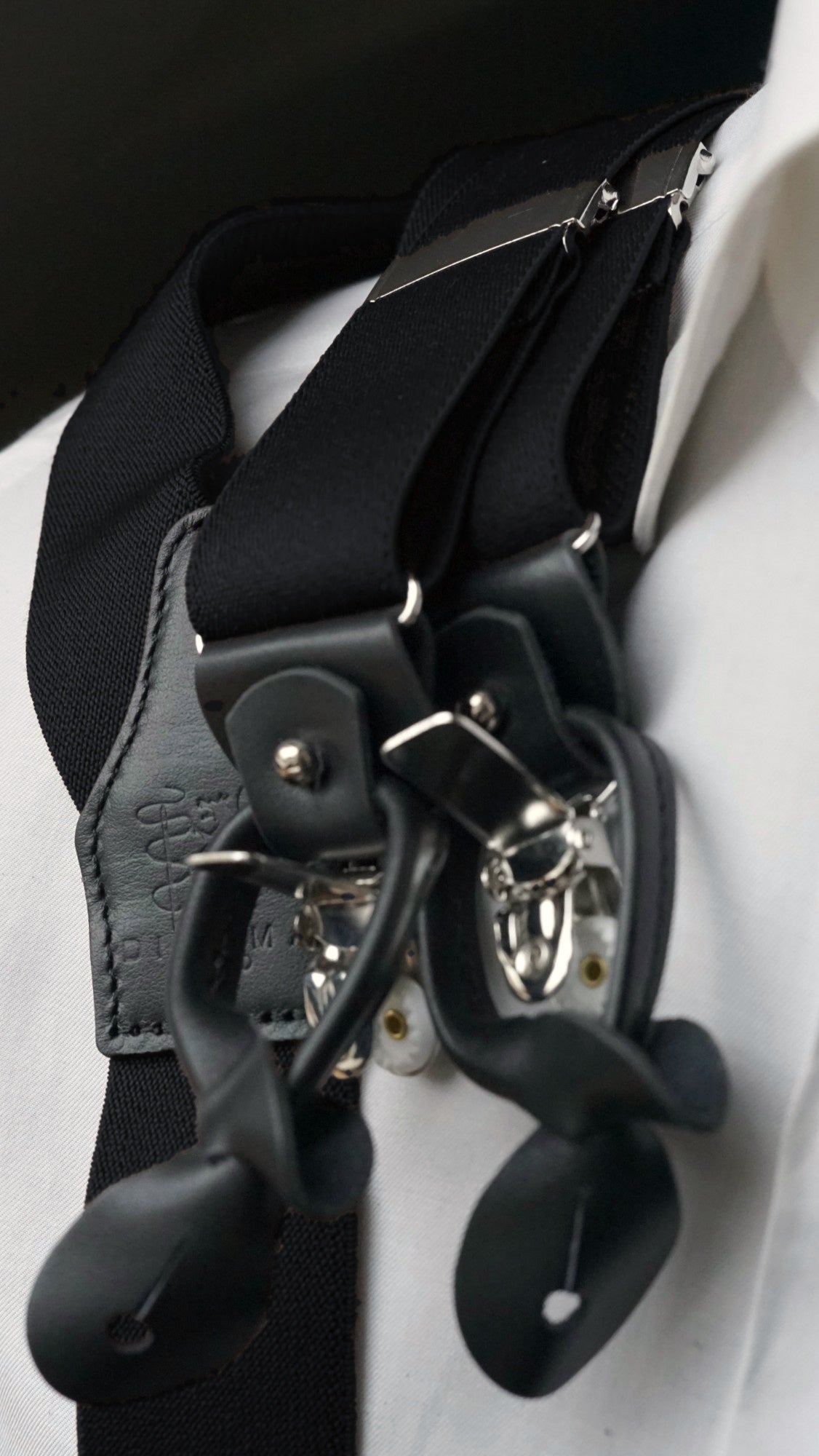 Vincenzo braces adjusters and clip/button fastening