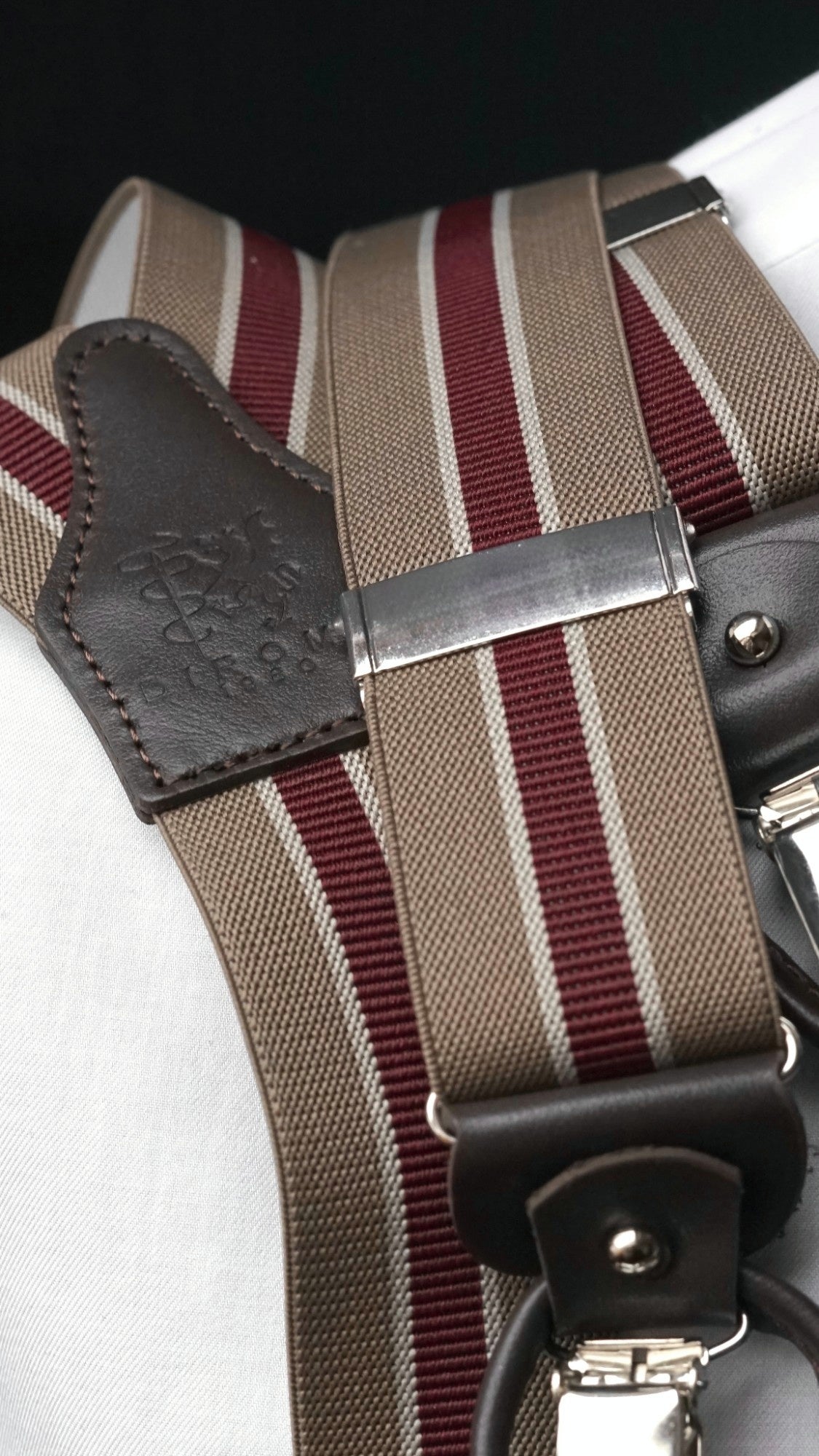 Vittorio braces taupe, cream and burgundy stripes on the shoulder