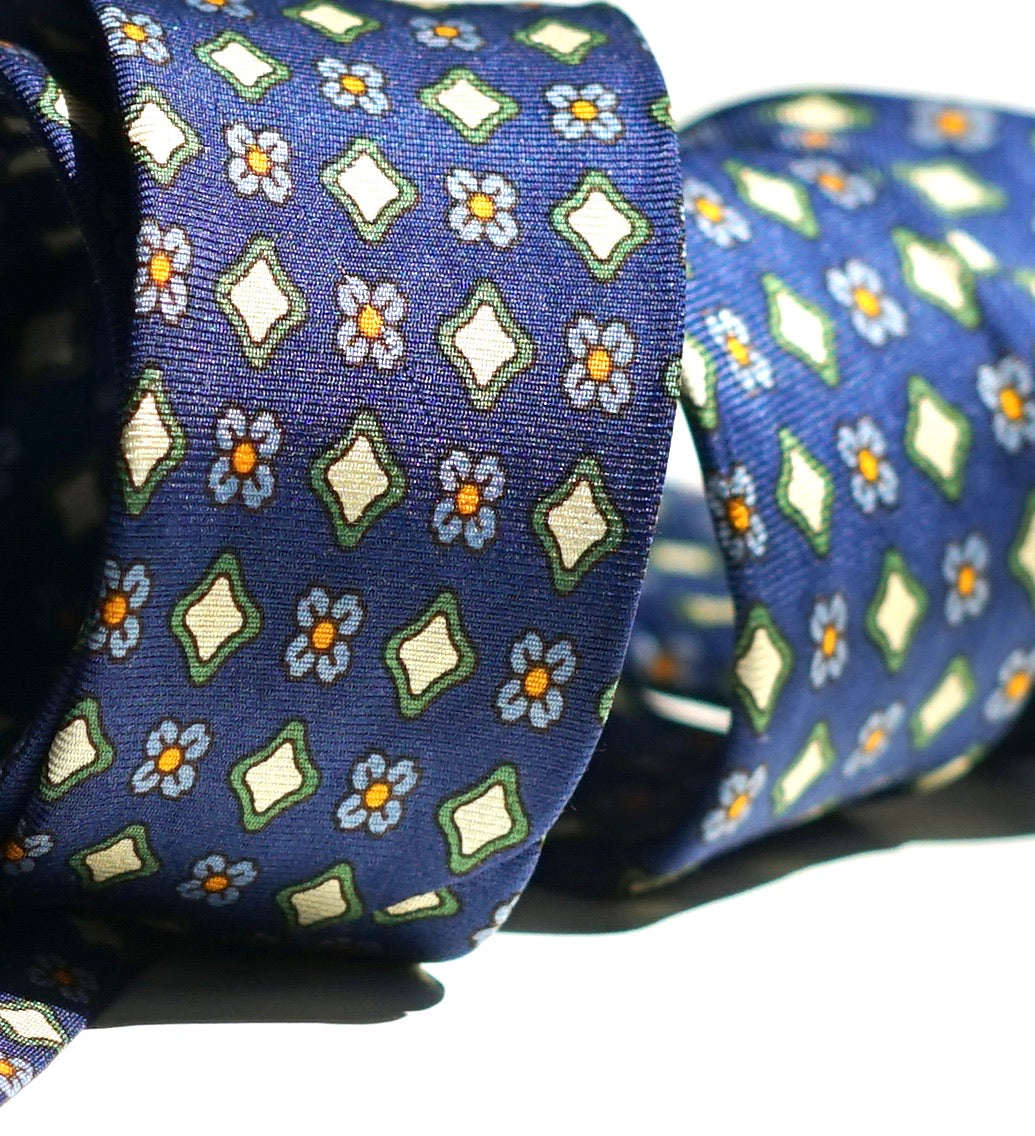 Magenta Vintage Tie